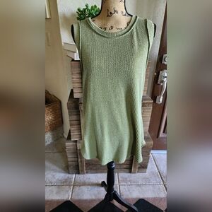 Green Sleeveless Knit Tunic Top